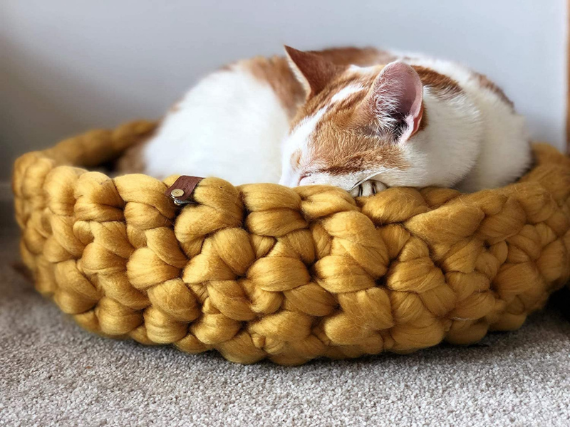 Chunky Crochet Vegan Yarn Cat Bed
